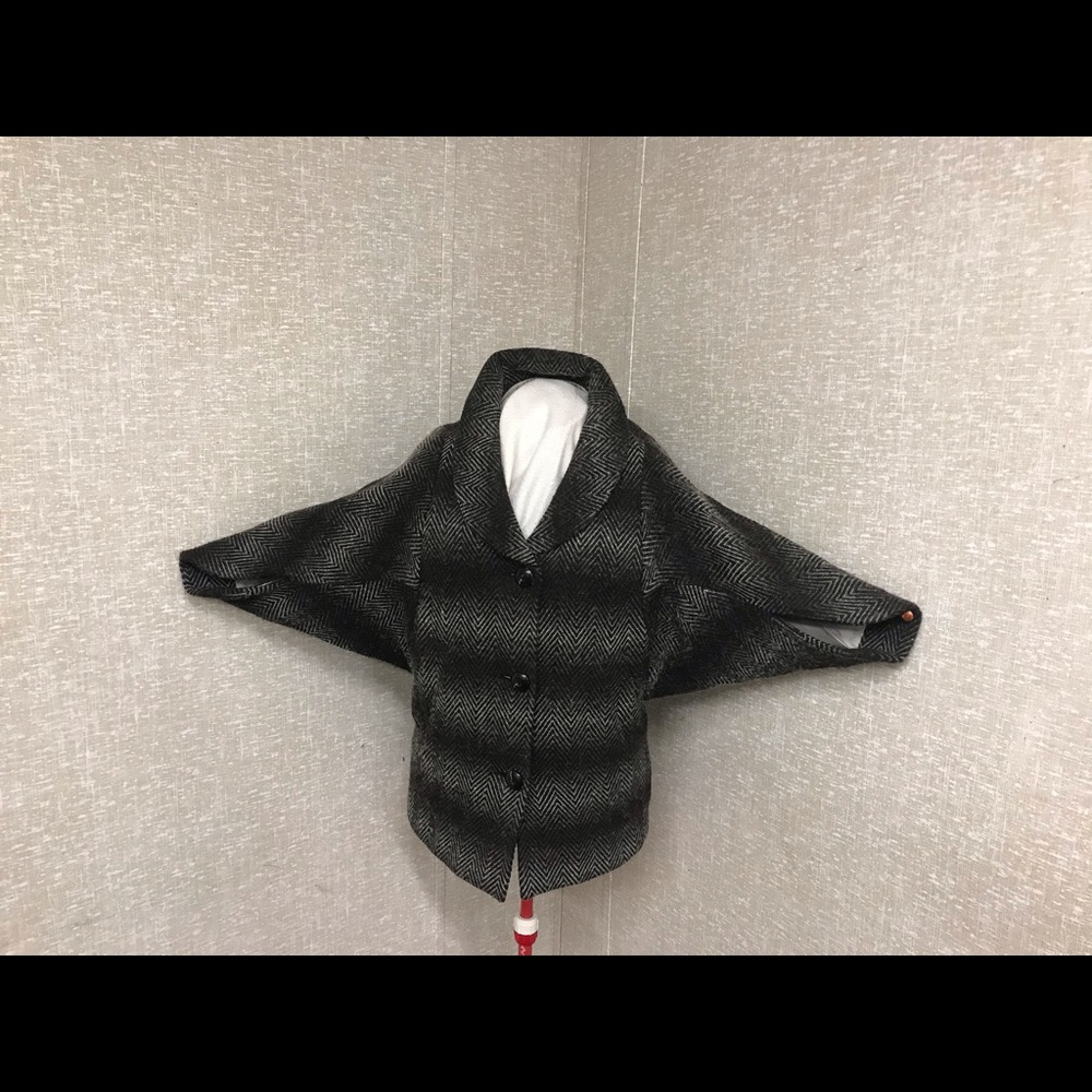Vintage The Limited Woman Black White Batwing sleeve Coat Jacket Size M/L
